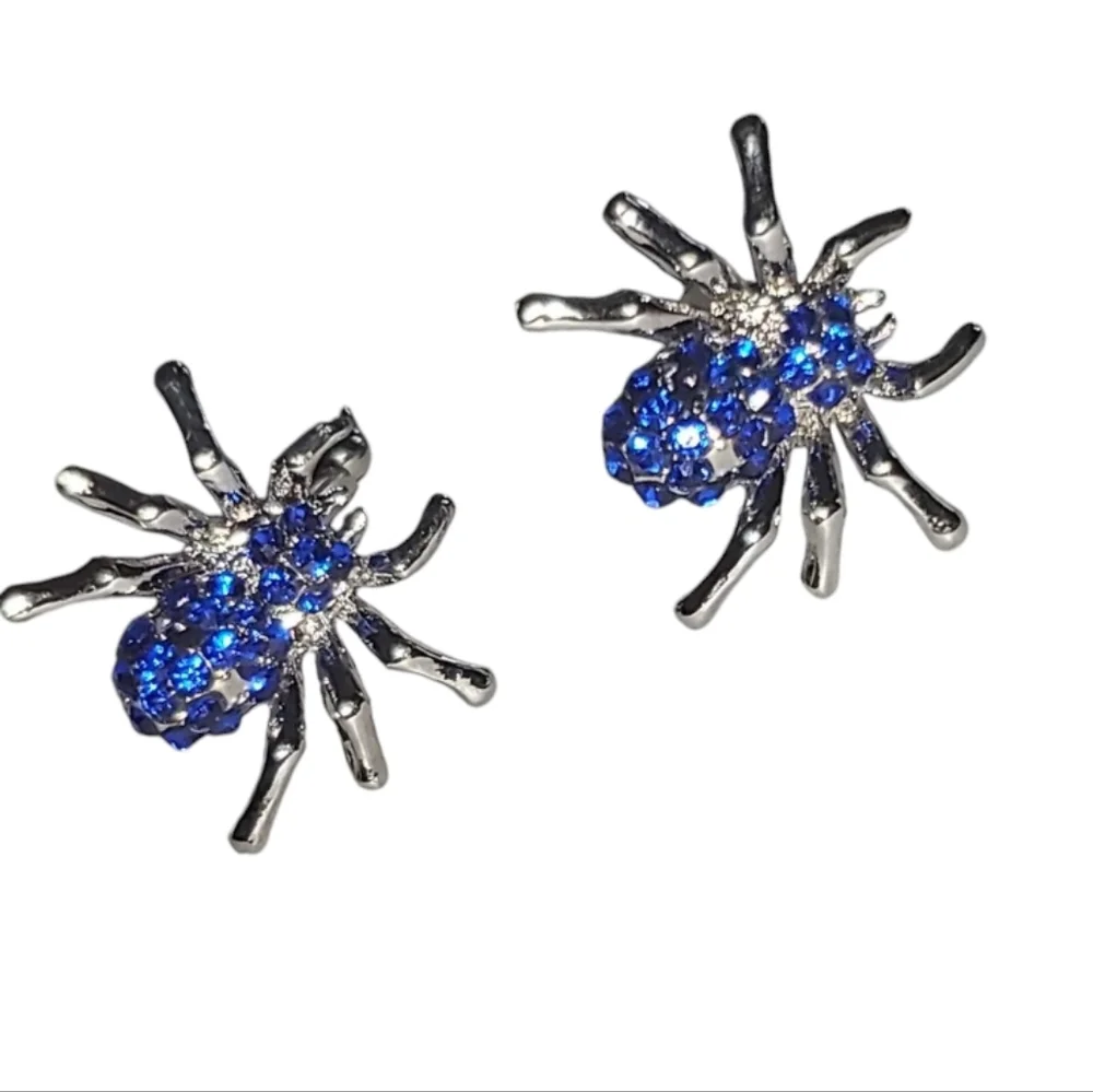 NWT Silver Plated & Bright Blue Rhinestone Creepy Spider Cufflinks
